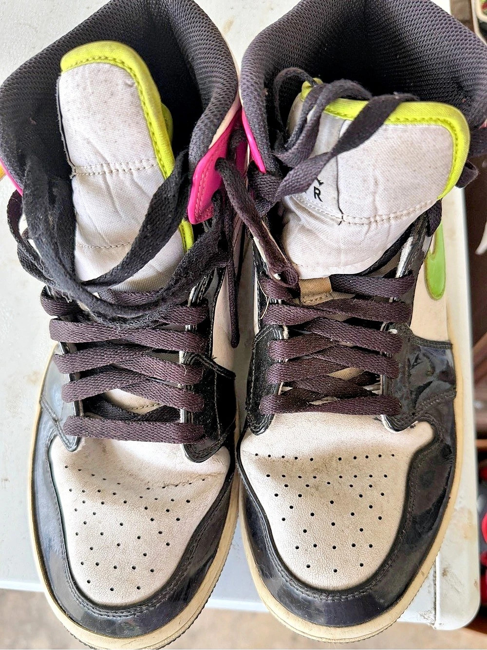 Jordan Air Jordan 1 Sneakers US 9 black & Pink